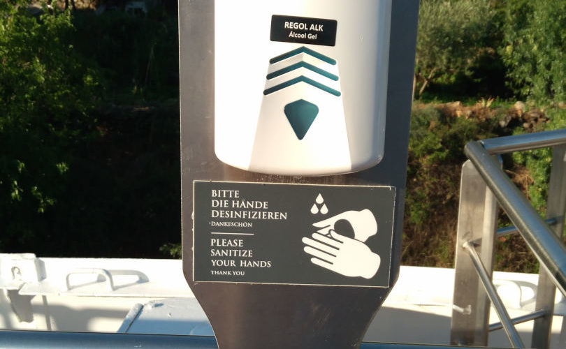Handdesinfektion-Sonnendeck