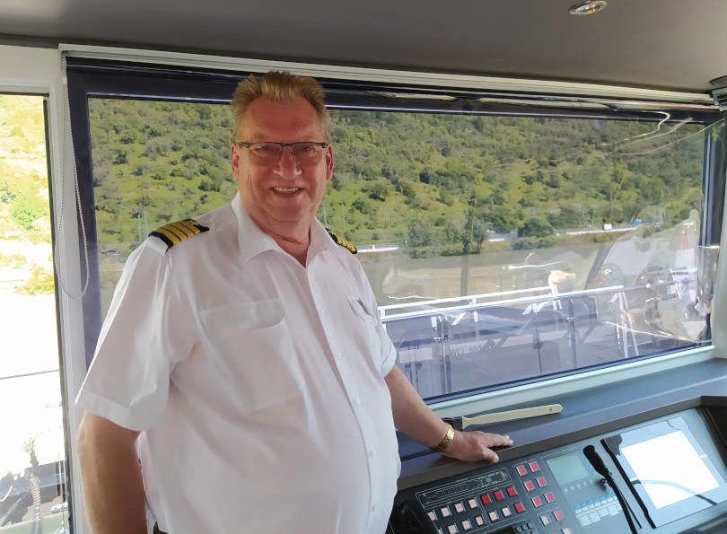 Kapitaen-Teunis-van-Dijk