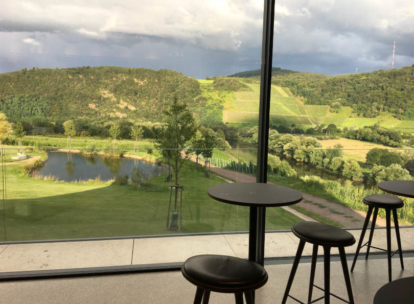 van-volxam-vinothek-aussicht