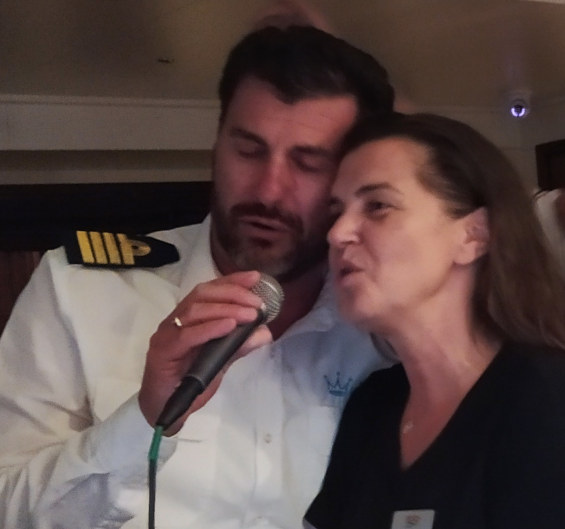 Gesangeinlage beim Capitains Dinner